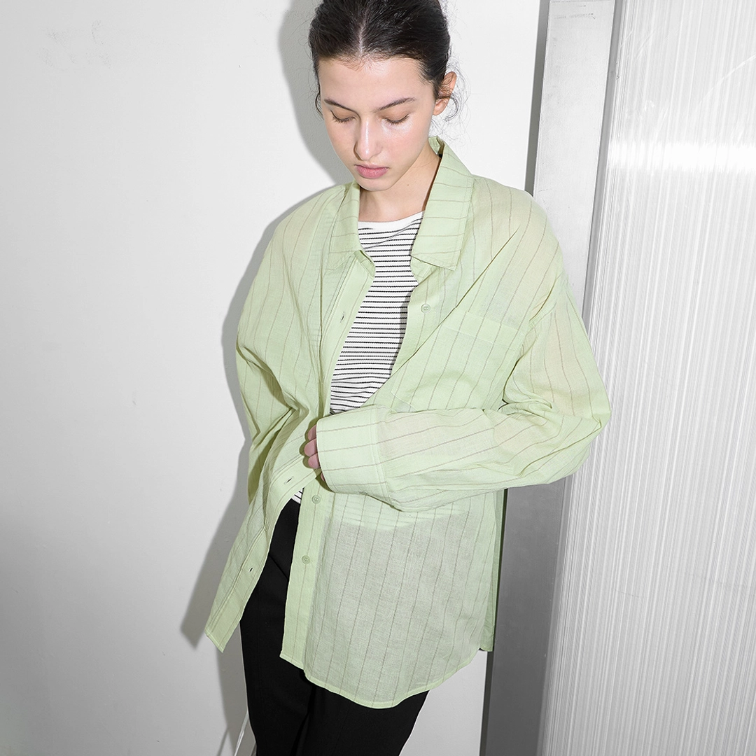 아뜰리에 나인 (BL-4413)PIN STRIPE OVERSIZED SHIRT 상품 이미지 2