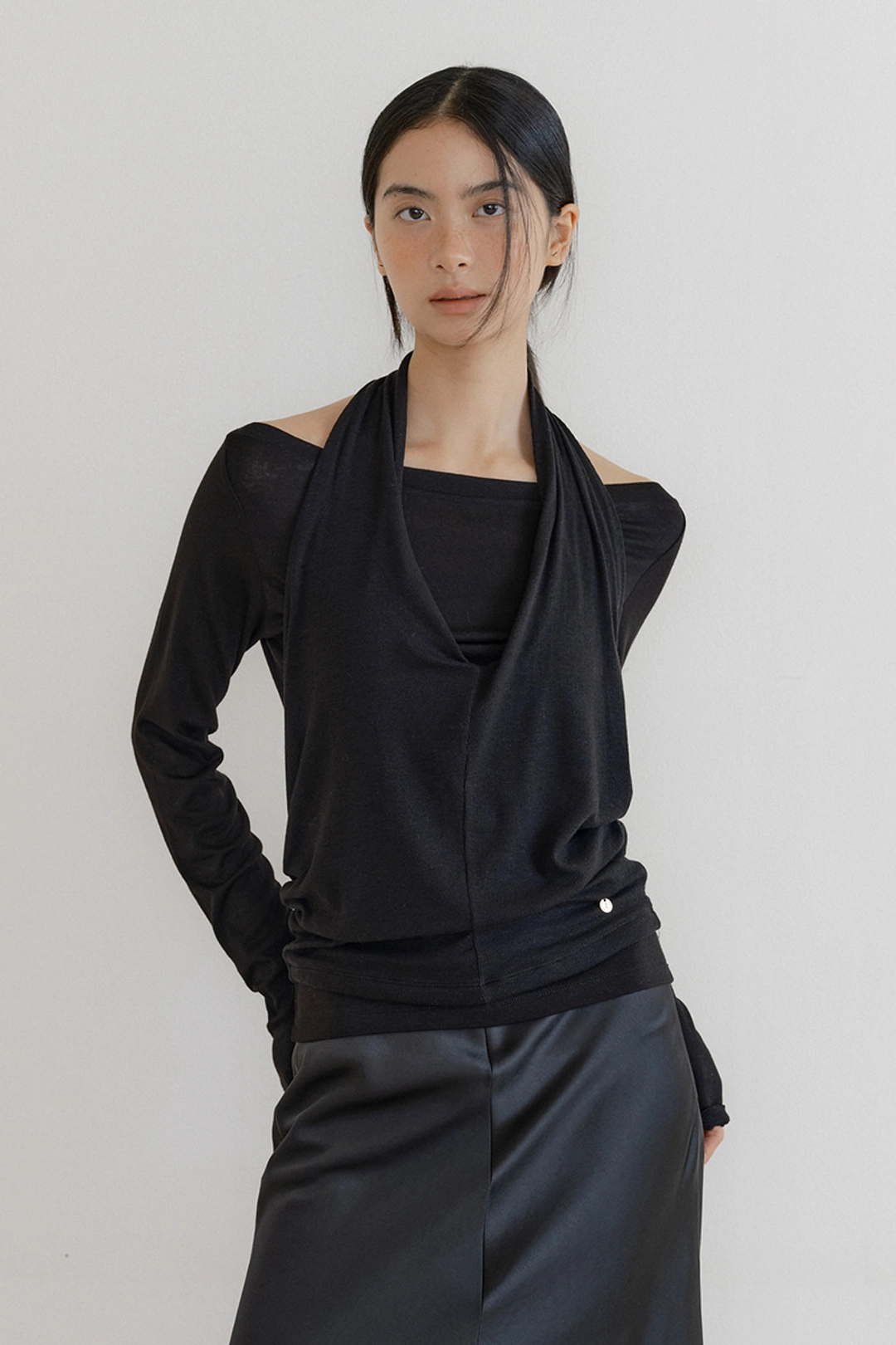 루시르주 Cowl Tank & Boatneck Top Set (black) 상품 이미지 1
