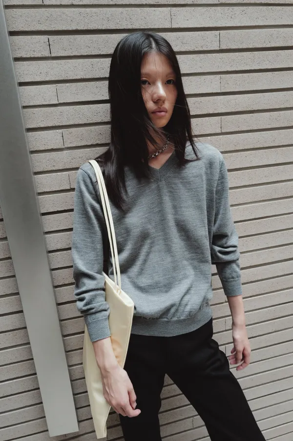 워셔블 울100 브이넥 풀오버 멜란그레이