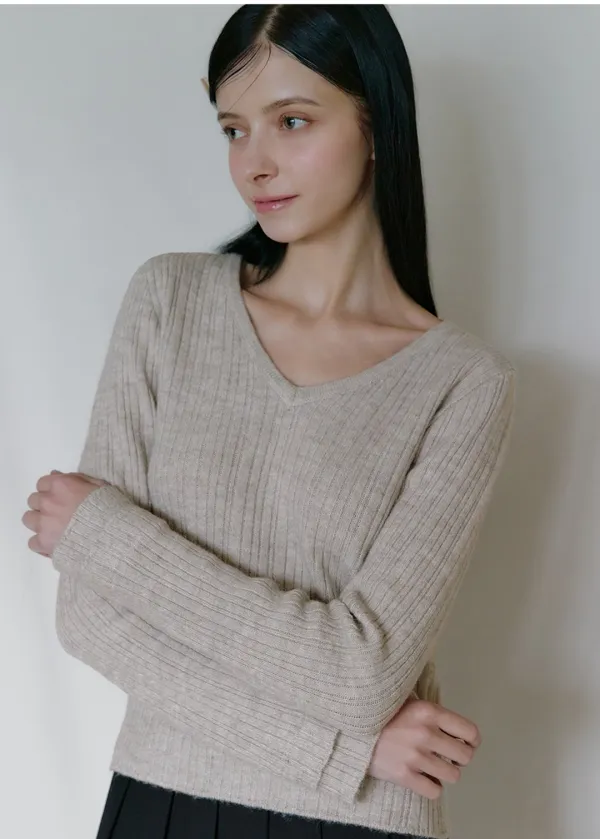 [44-120]  Toenti V-neck Wool Knit  티오틴 브이넥 울 니트 (가을-겨울-시즌리스-데일리룩-데이트룩-출근룩-골지니트-브이넥-슬림핏-긴팔니트-롱슬리브-데일리니트-이너-심플-자체제작) - MICANE