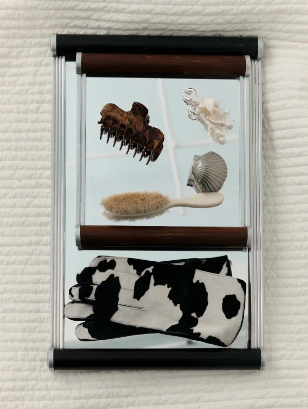 Marble bell hair clip
