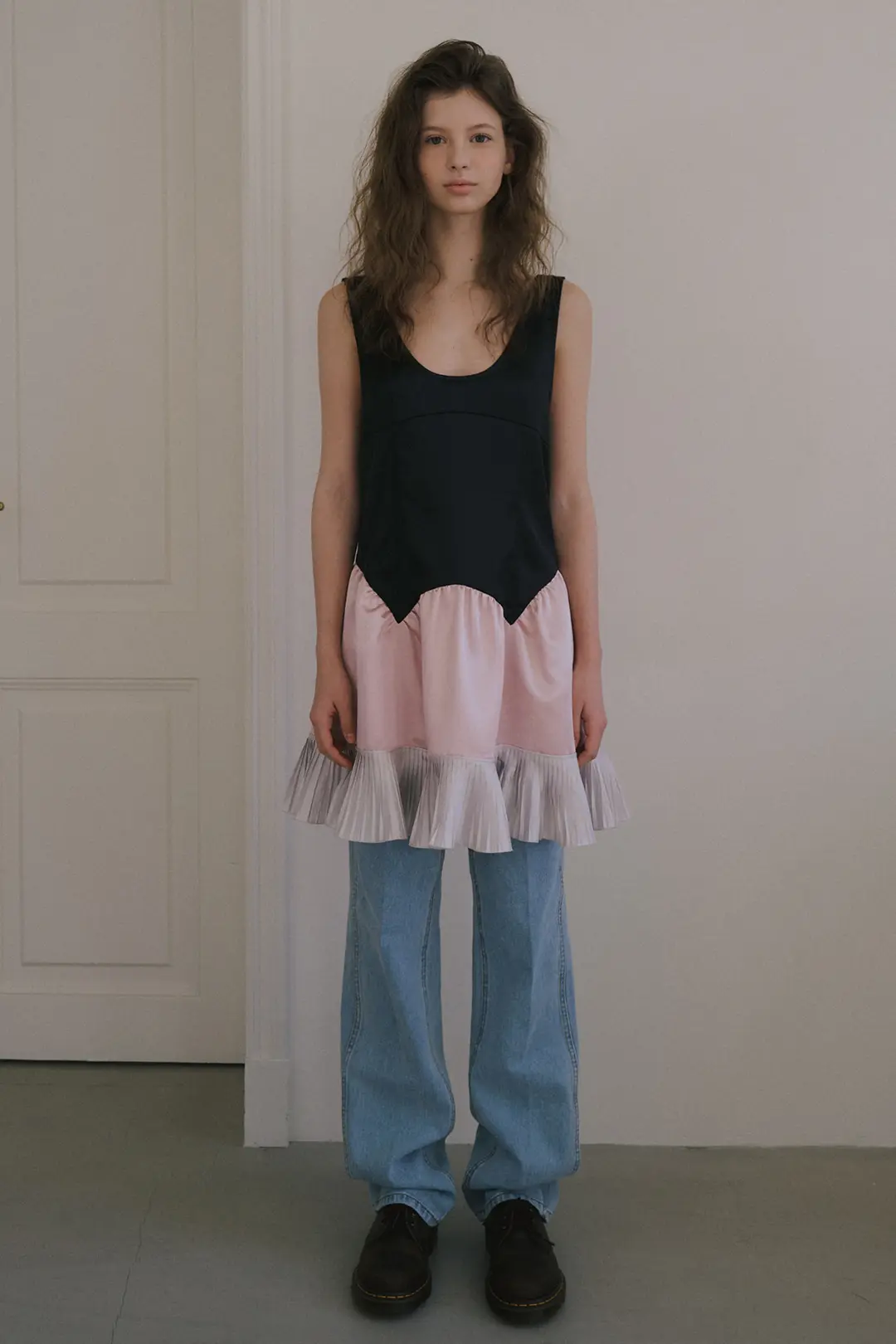 오버듀플레어 COLOR BLOCK SHIRRING DRESS_BLACK/PINK 상품 이미지 2