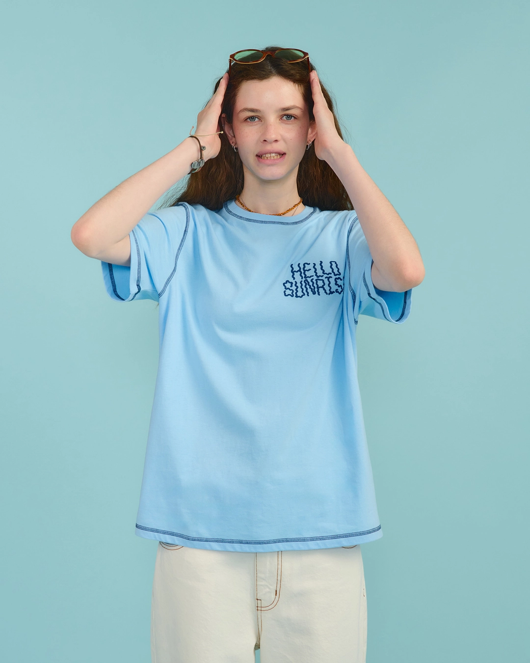 헬로선라이즈 HS Doodle Typo Stitch Tee_Sky Blue 상품 이미지 1