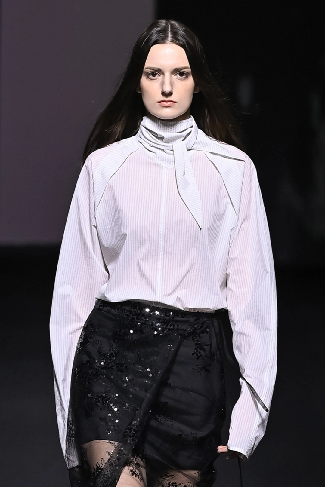 리이 TIE-NECK STRIPPED BLOUSE 상품 이미지 1