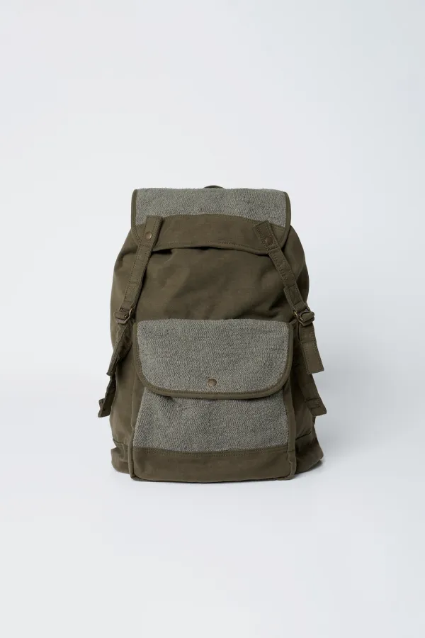 Via Aaron pocket backpack (Khaki)