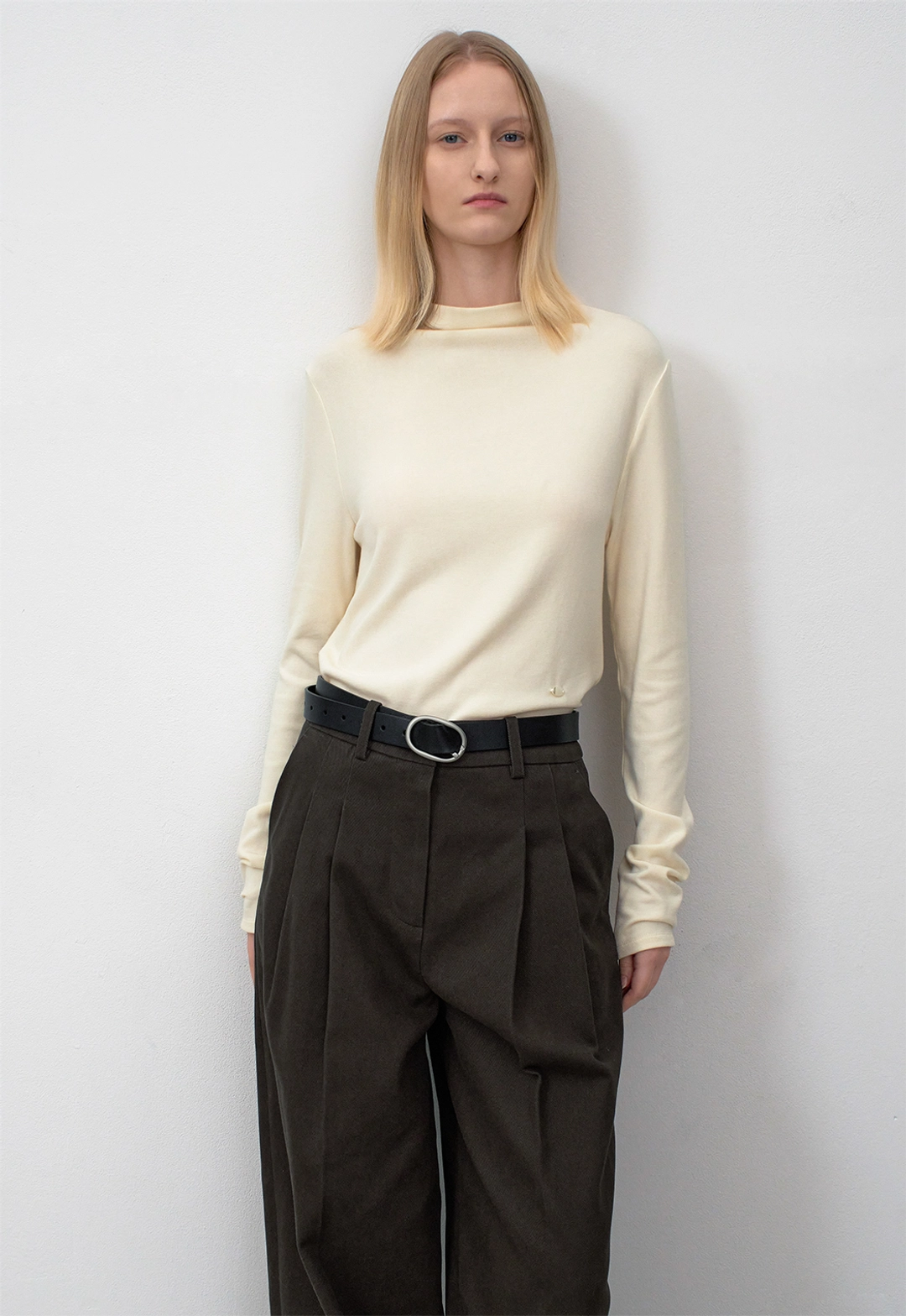 아뜰리에 나인 (PT-5721)ESSENTIAL WARM COTTON TUCK CHINO PANTS 상품 이미지 3