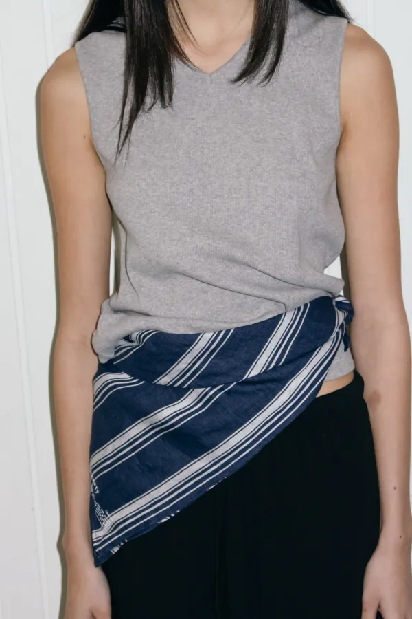 Essential V-Neck Sleeveless (Melange Grey)