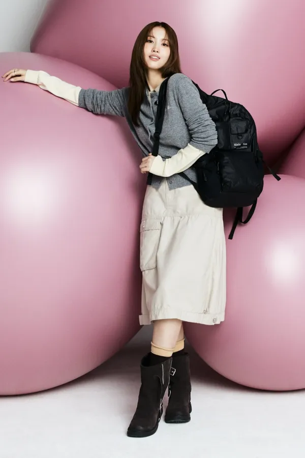 CASHMERE BLENDED CUTLINE ROUND CARDIGAN IN GREY