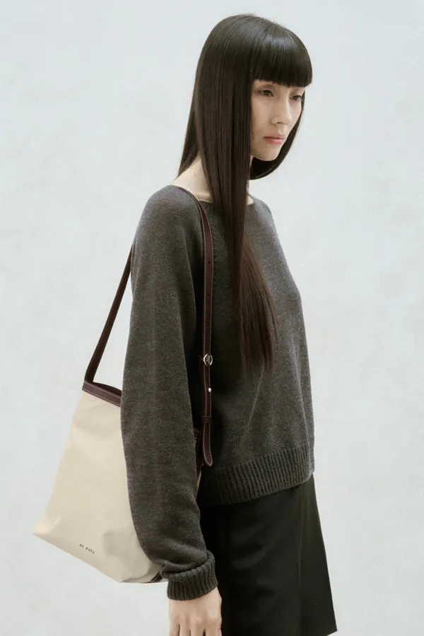 SQUARE NYLON SHOULDER BAG IVORY BEIGE