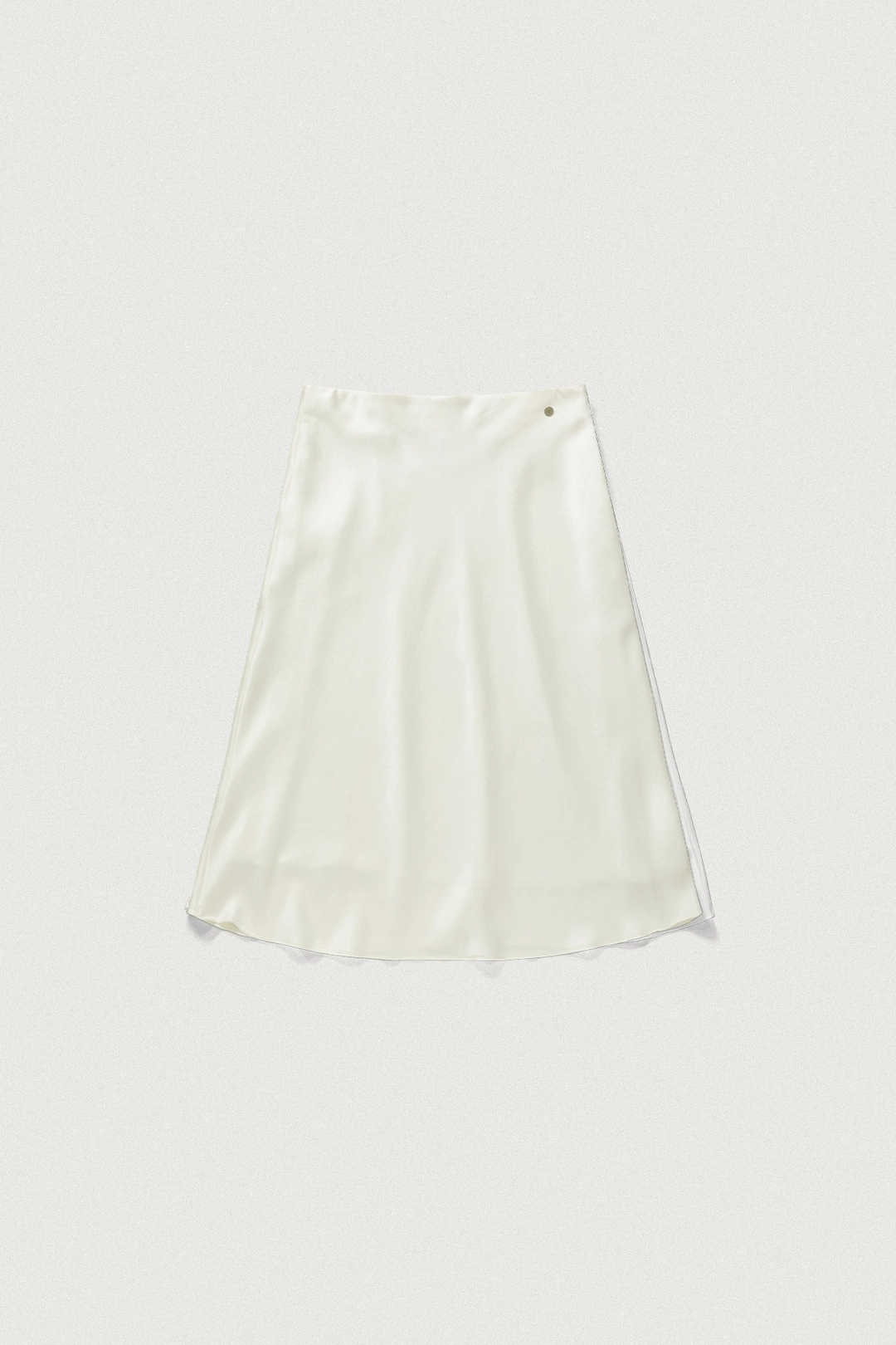샤드라마 SATIN SEMI-FLARE SKIRT [IVORY] 상품 이미지 1