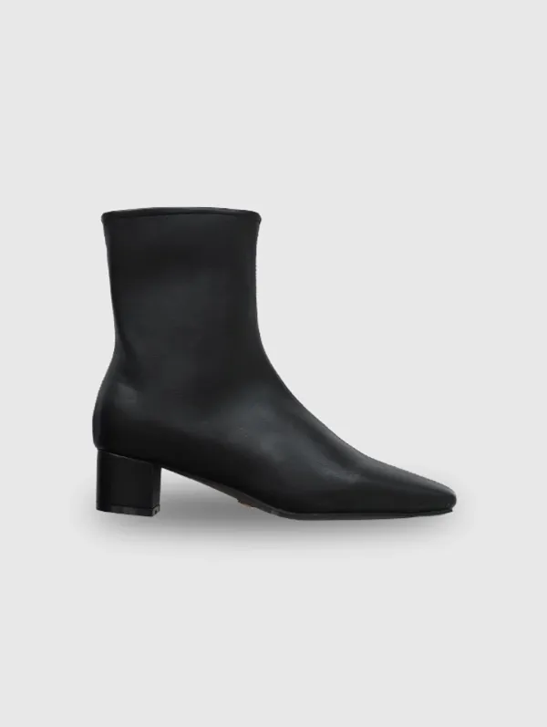 [11th 재입고] Tess Ankle Boots (Black)