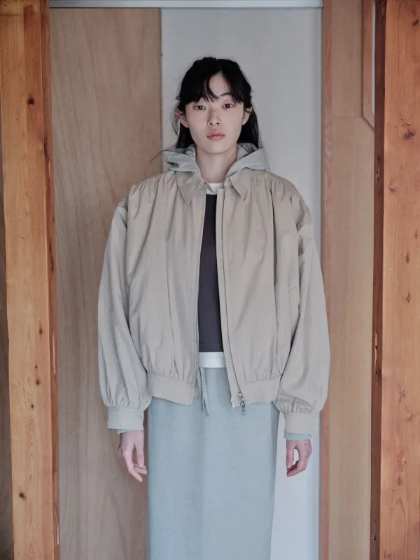 (1st) Shirring blouson (Beige)