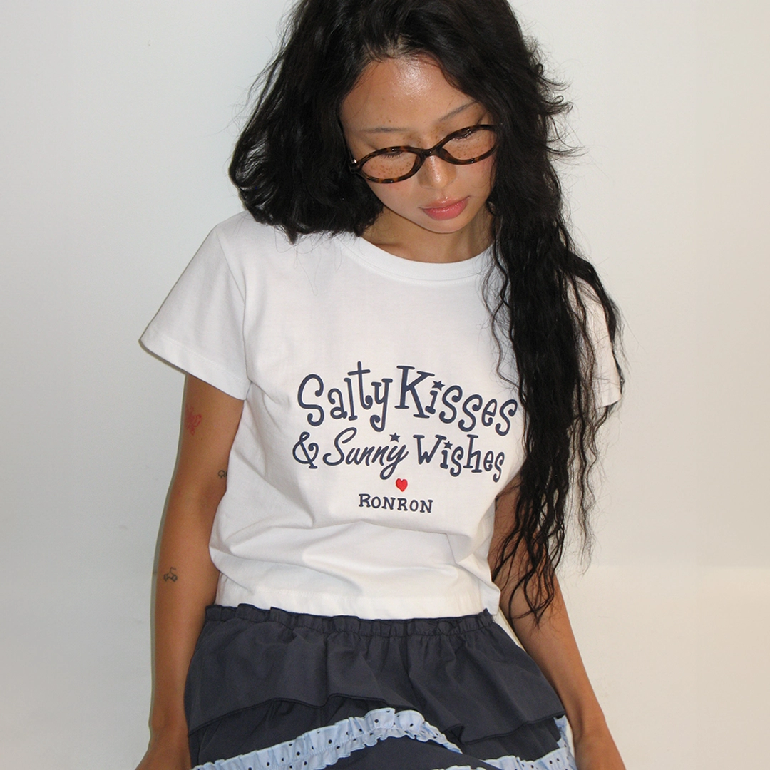 론론 SALTY KISSES CROP T SHIRT WHITE 상품 이미지 2