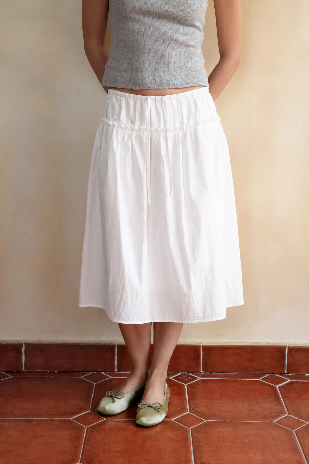 샤드라마 LACE UP SHIRRING SKIRT [WHITE] 상품 이미지 2
