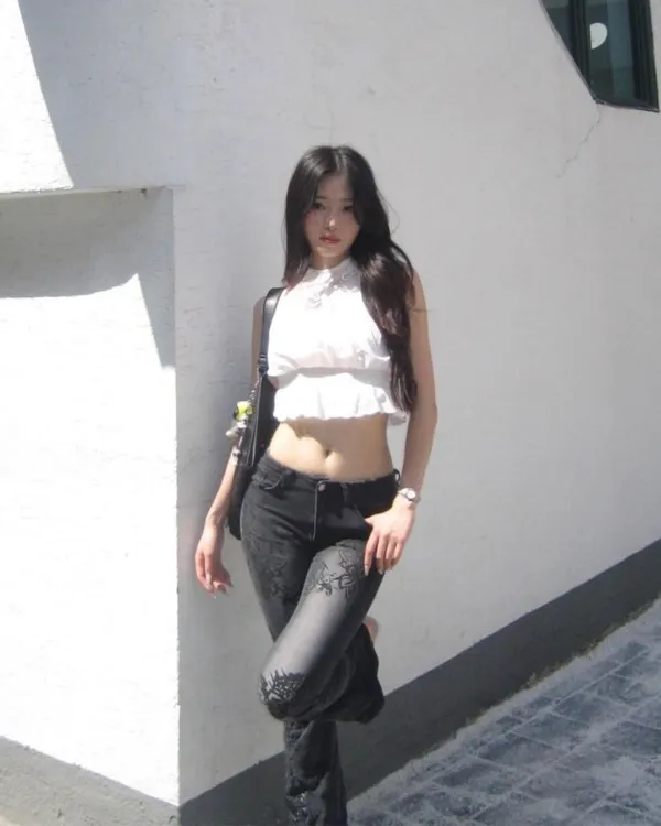 @518sblClara top (Ivory)