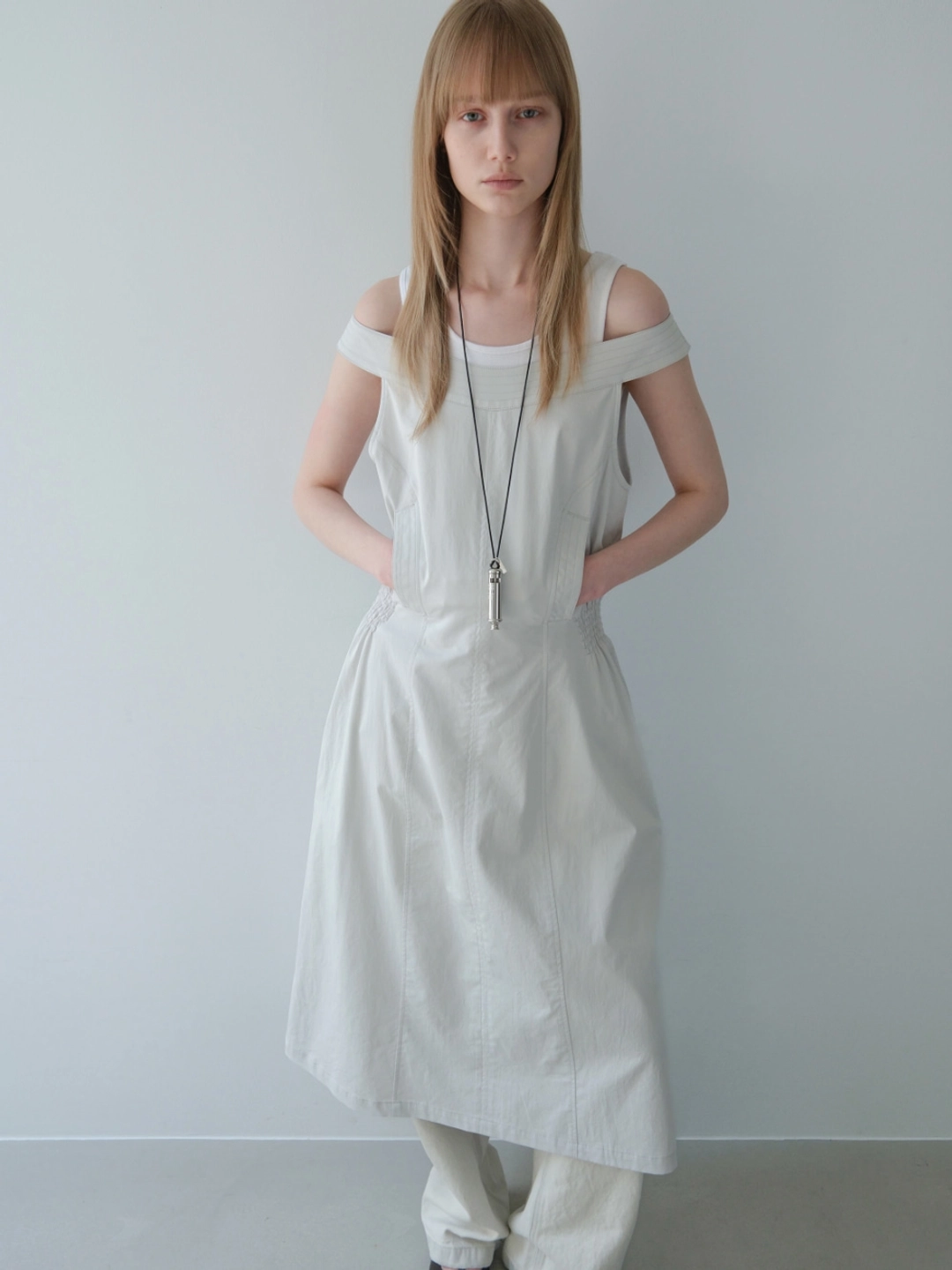 로우클래식 [6/2 예약배송] Off Shoulder Cotton Dress_Light Grey 상품 이미지 2