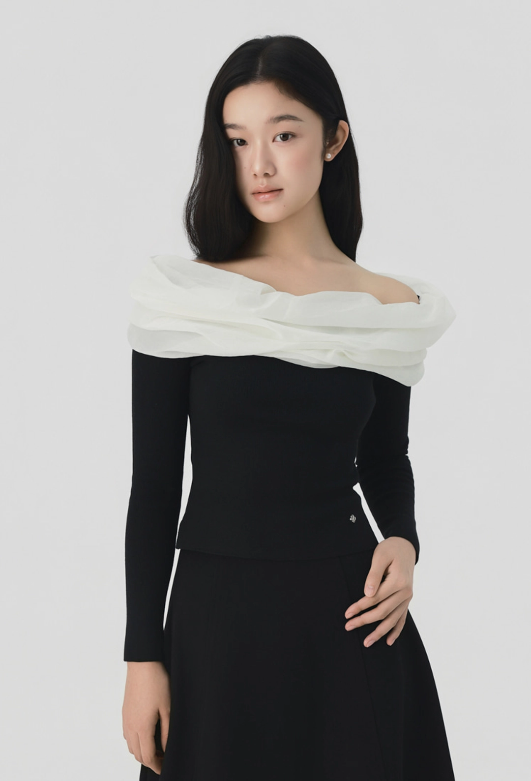 그레이스유 [9/28일 순차출고 예정] Dayana Off shoulder Knit Top (Black) 상품 이미지 1