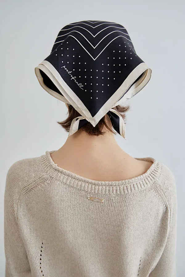 positano motif silk scarf_black