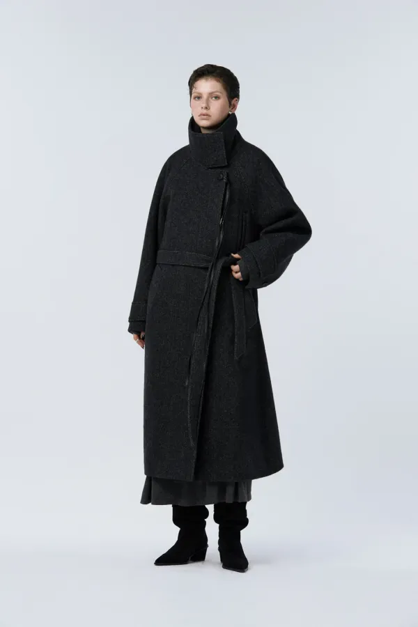 High Neck Strap Raglan Coat [ Black ]