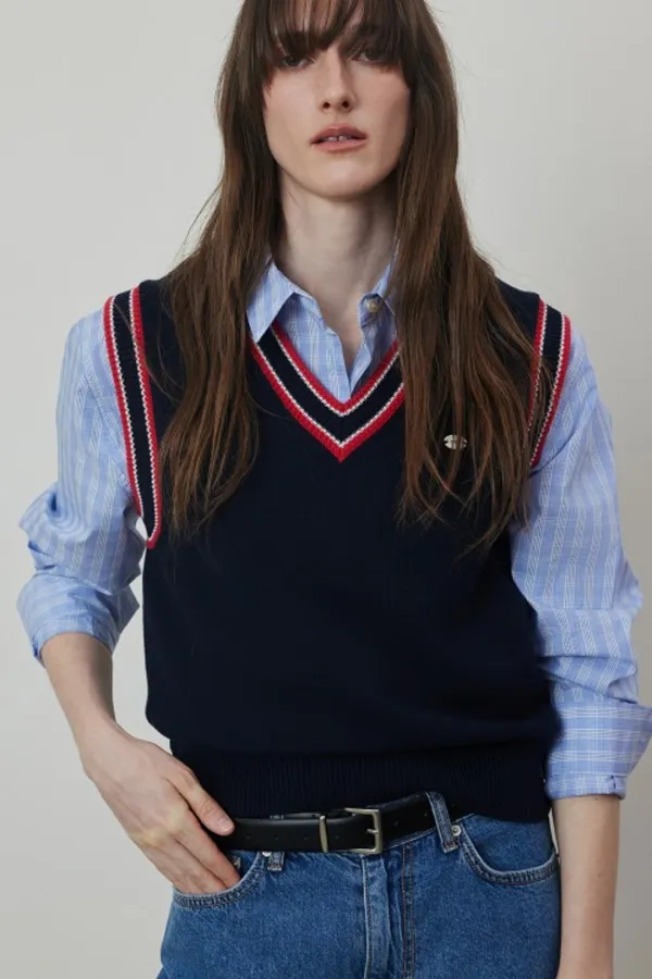QSRB Line Point V-neck Knit Vest