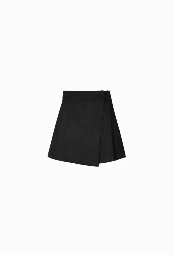 Nella Wrap Shorts (Black)
