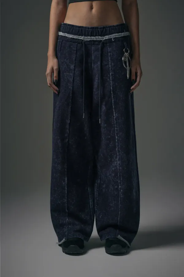 Stone Washing Vertical Logo Sweat Pants [ Blue ]