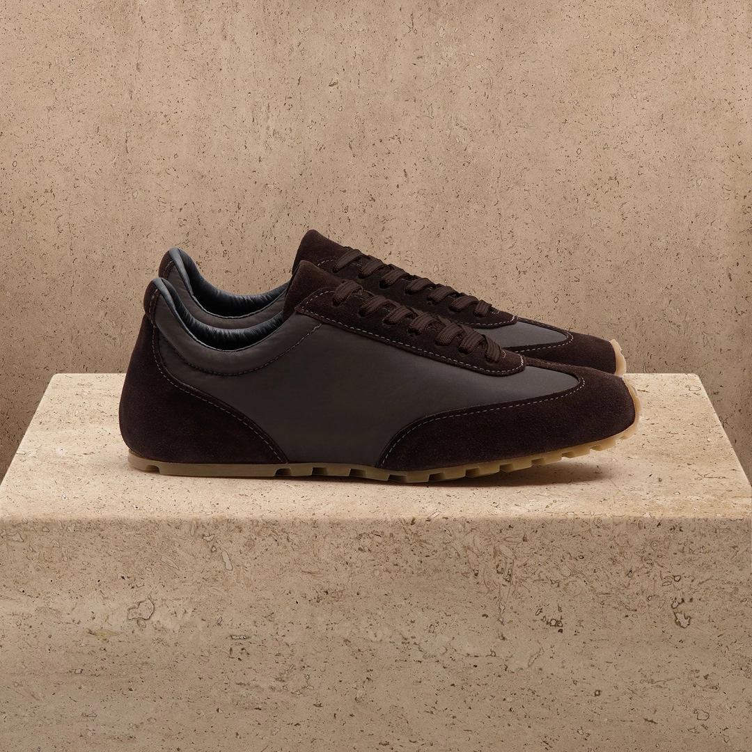 제임스펄스 Women's Suede Mixed Media Sneaker - Chocolate 상품 이미지 2