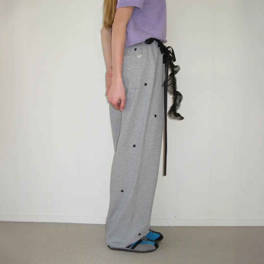 론론 STAR EMBROIDERY SWEAT JOGGER PANTS GREY 상품 이미지 2