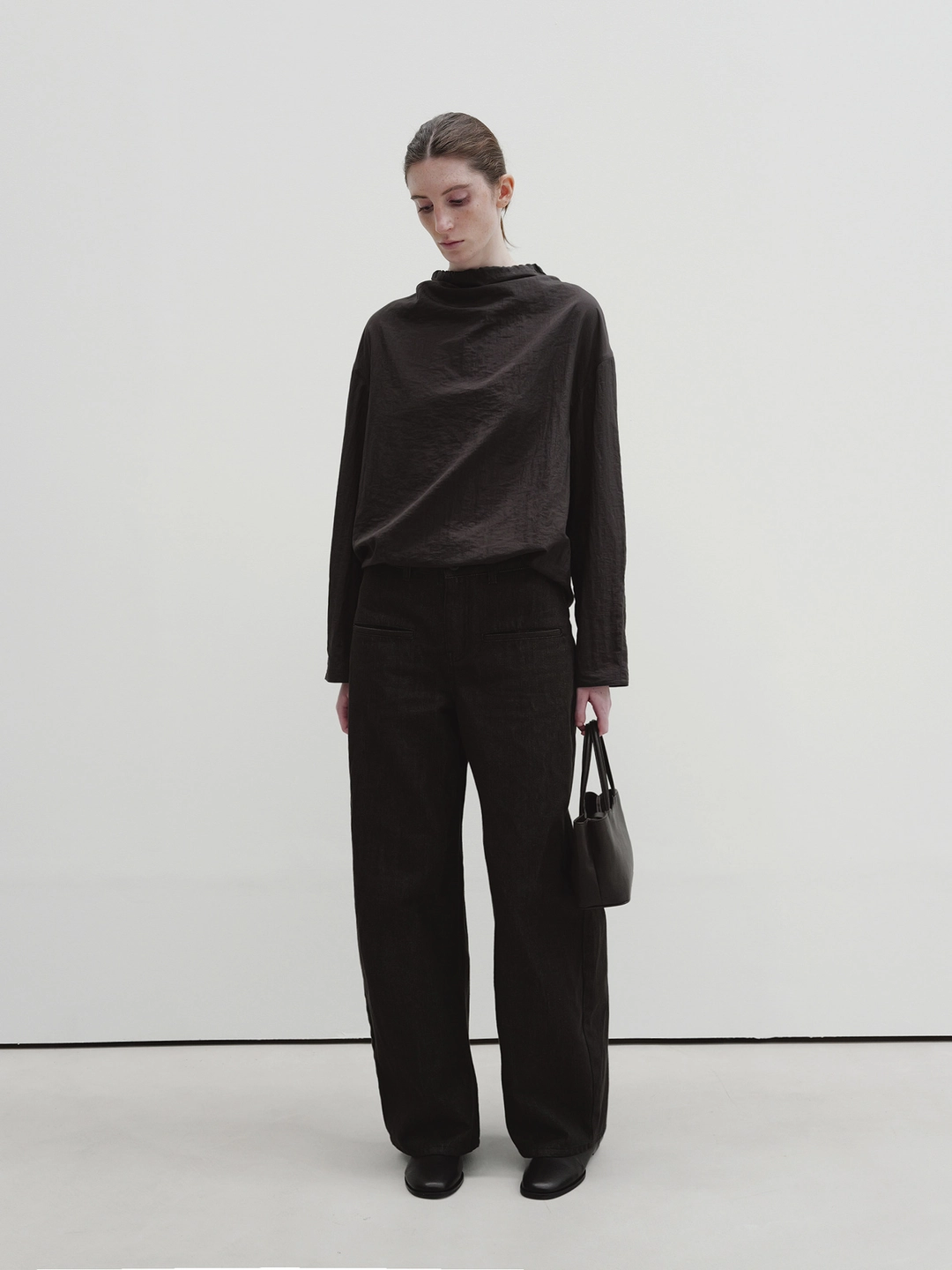 모이아 raw pocket denim (charcoal brown) 상품 이미지 1