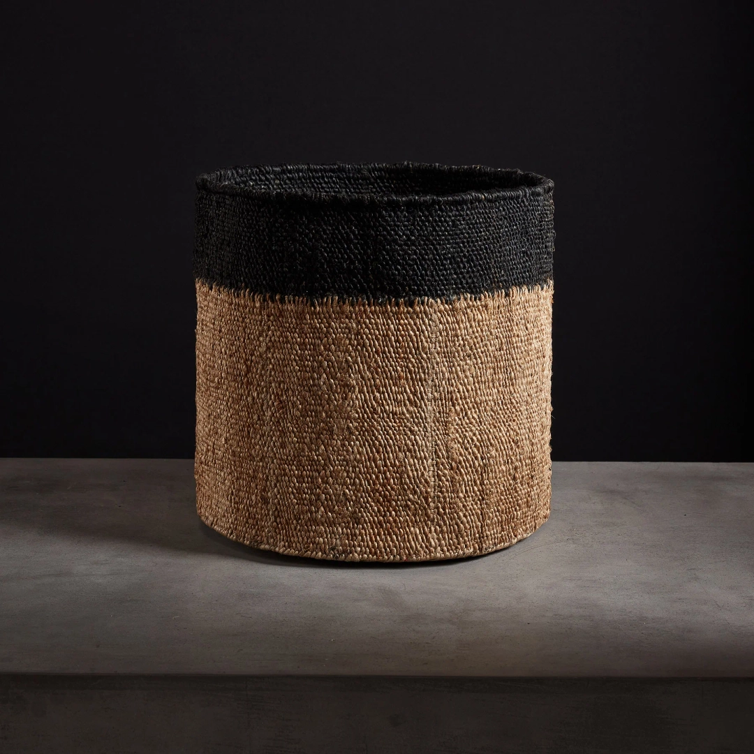 제임스펄스 Tipped Jute Basket 18 X 16 - Natural/Black 상품 이미지 1