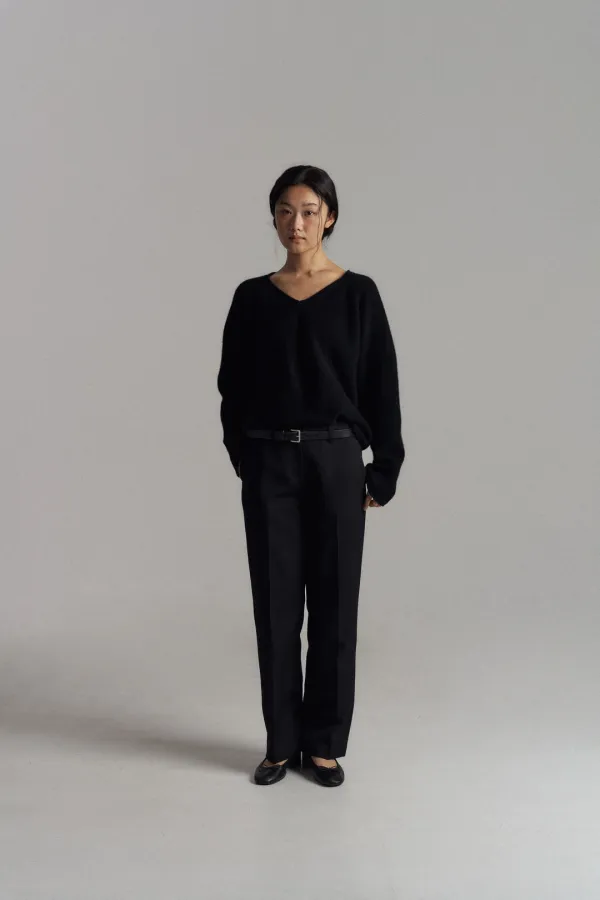 [9/17 예약배송] V-Neck Cashmere Pullover (Black)