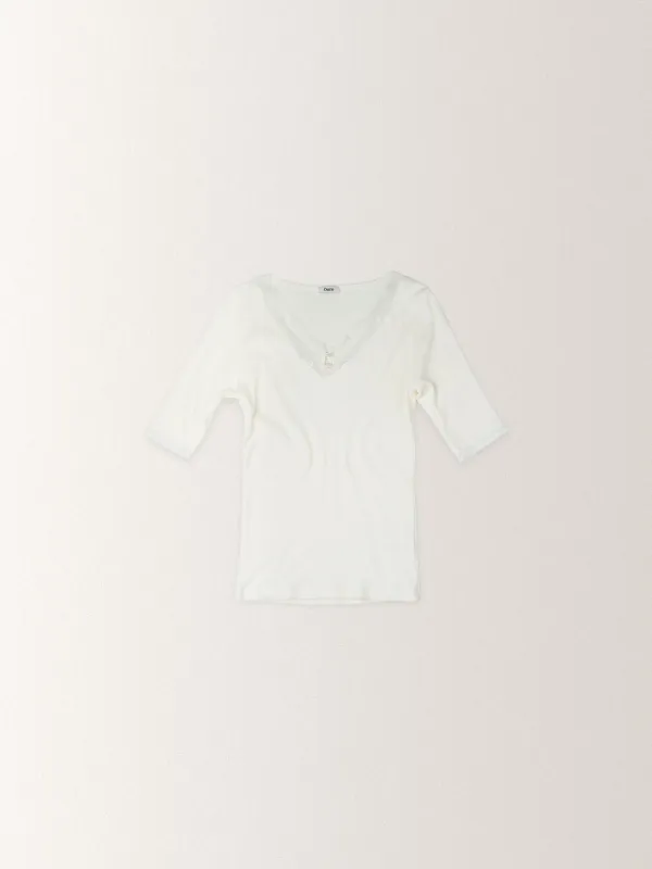 (*6/4 순차 출고) ESSENTIAL LACE SLIP TEE [ CREAM ]
