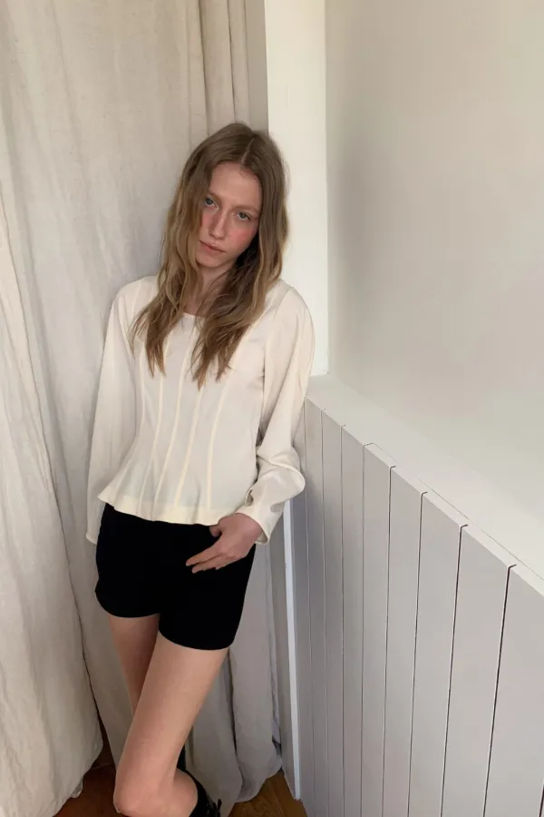 (시즌오프) Ariel Blouse / Ivory