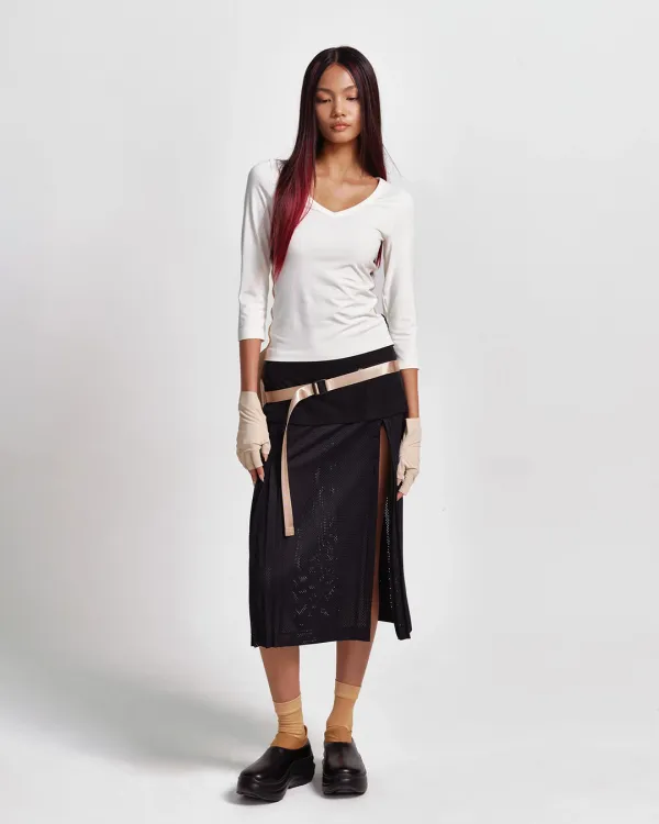 ESSENTIAL V-NECK 3-QUARTER TOP_WHITE