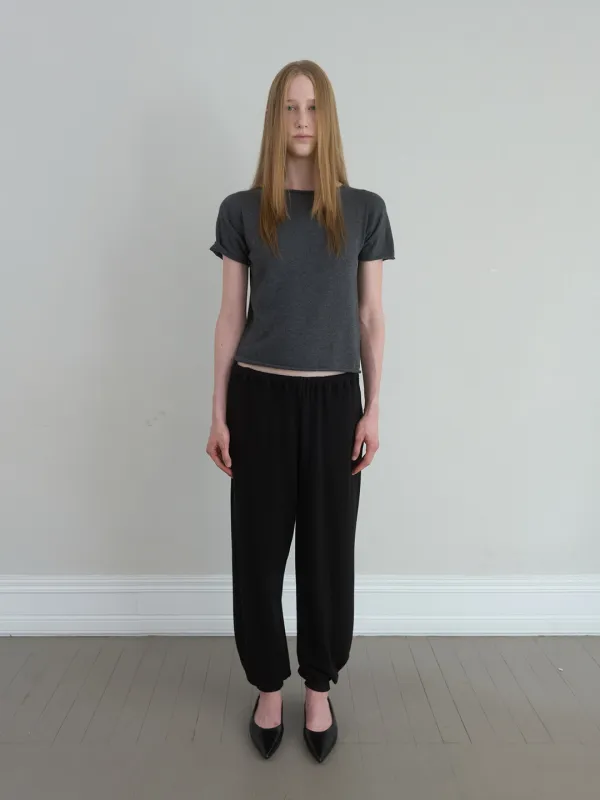 WHOLE GARMENT HALF SLEEVE KNIT IN CHARCOAL