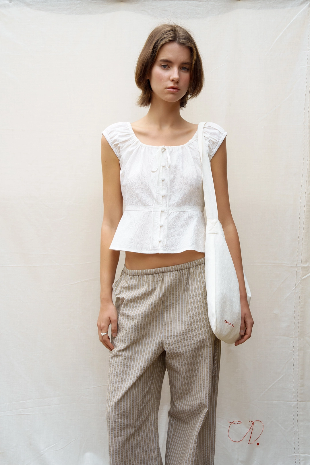 샤드라마 CLARE SHIRRING BLOUSE [WHITE] 상품 이미지 2