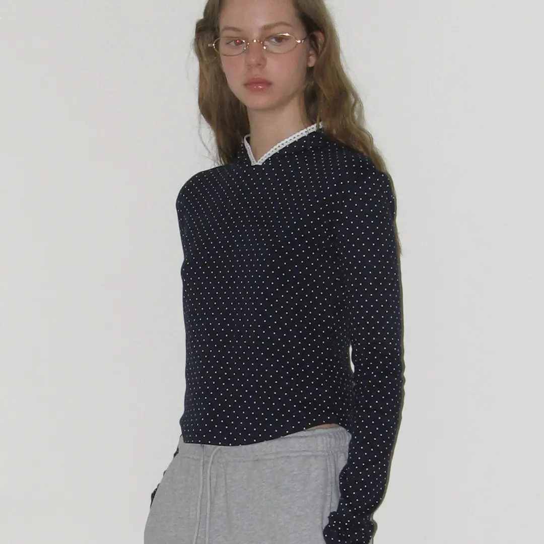 론론 LACE HOODIE SLIM LONG SLEEVE NAVY DOT 상품 이미지 2