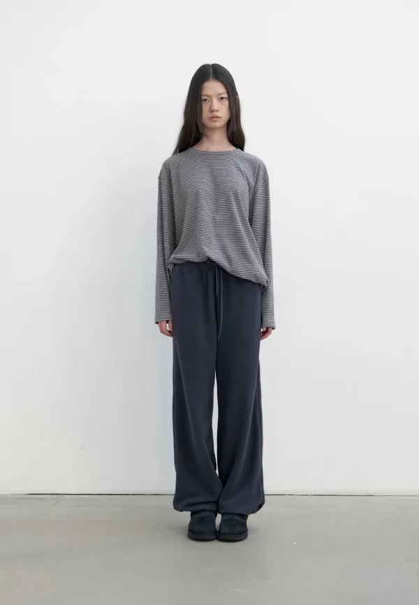 Soft fleece sweatpants (deep blue)