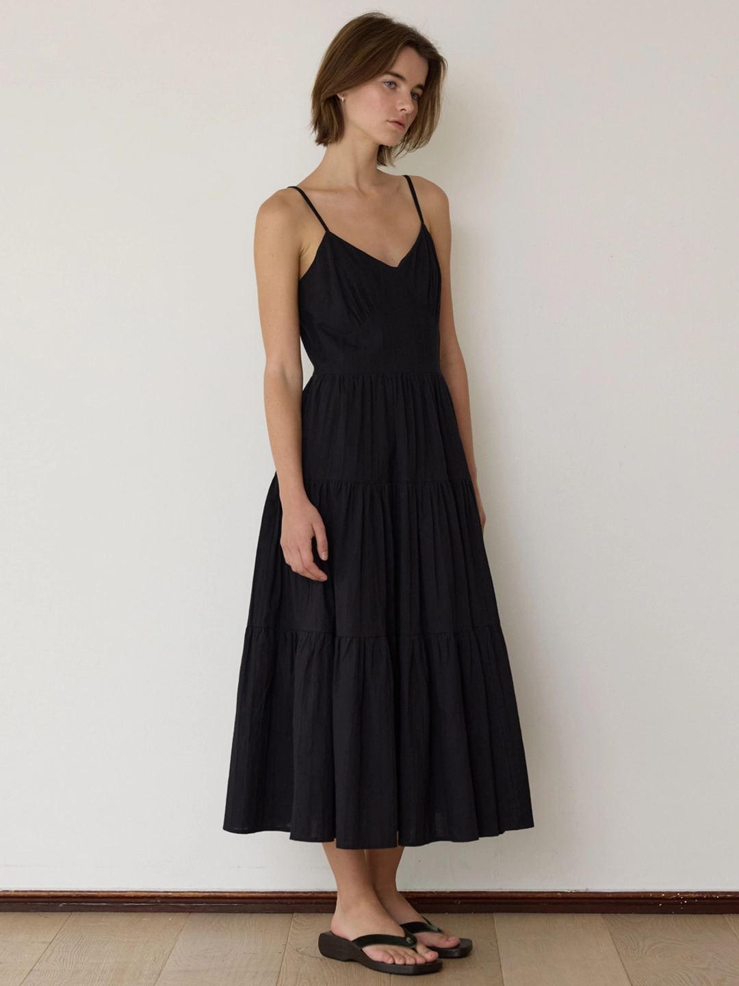 어몽 A CAN CAN SLEEVELESS DRESS_BLACK 상품 이미지 3