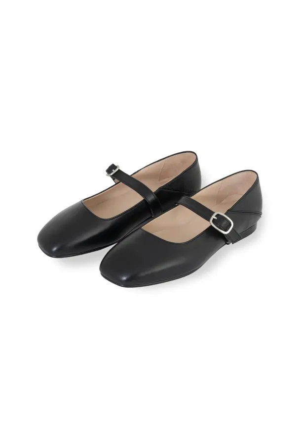 W Leather Mary Jane Shoes, Black