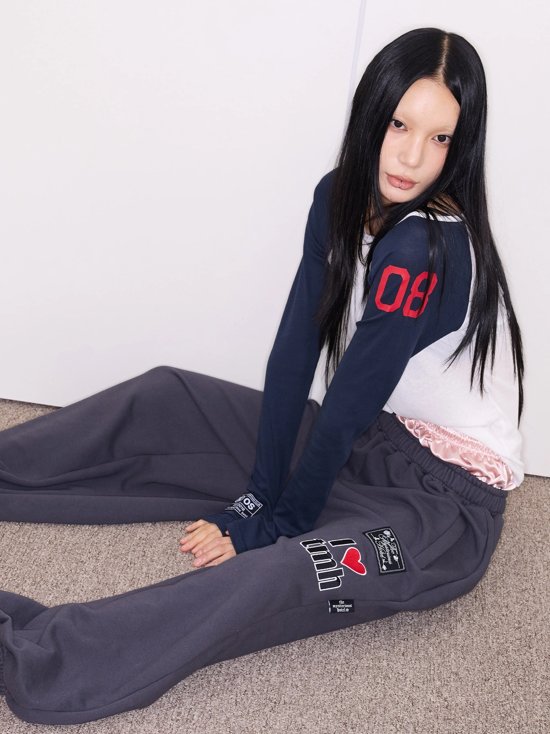 미스테리어스호텔 08 SHEER RAGLAN T - NAVY 상품 이미지 2