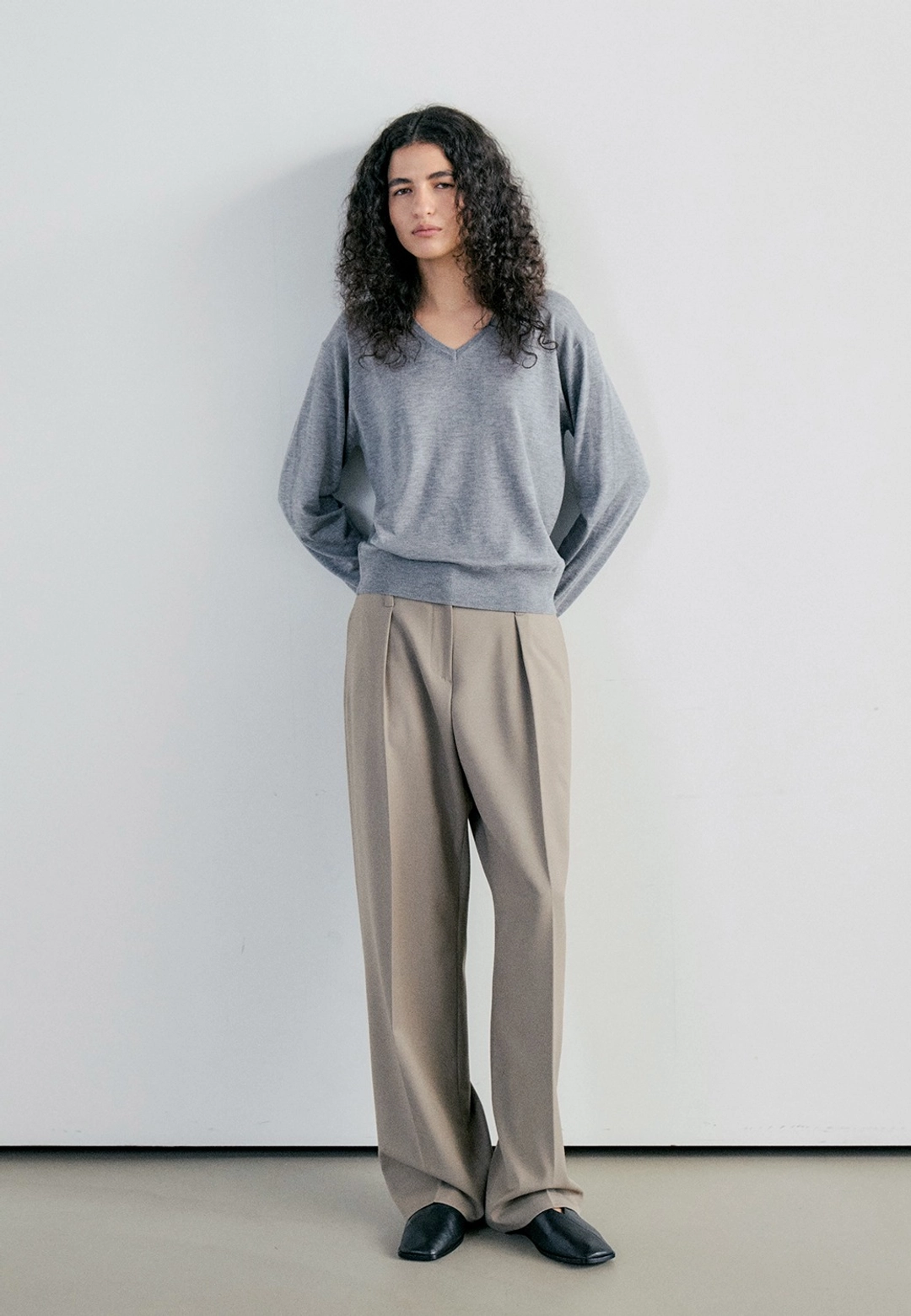 노티아 WOOL STRAIGHT ONE TUCK PANTS - SAND BEIGE 상품 이미지 1