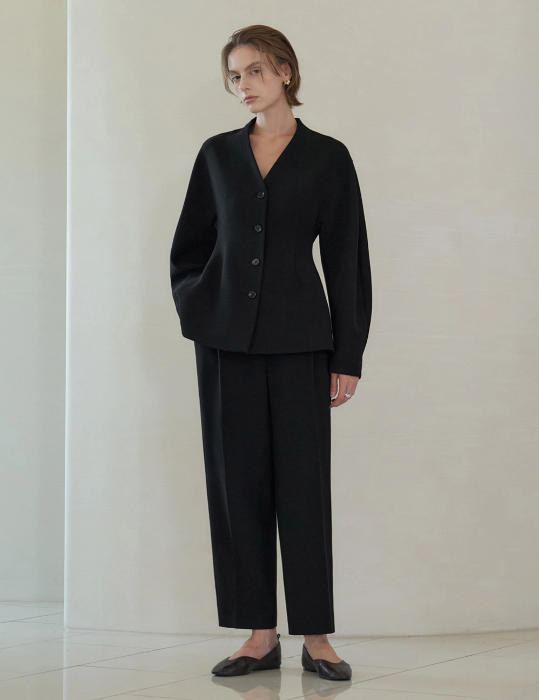 노미나떼 Elise Couture Tailored Fit Pants (Black) 상품 이미지 1