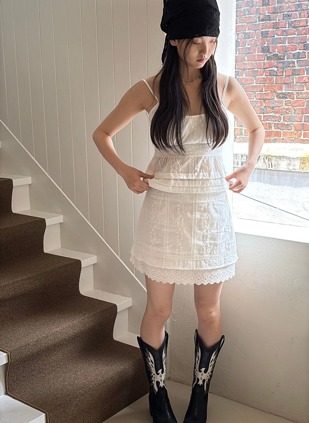 루루서울 Take A Slow Blouse (White) 상품 이미지 2