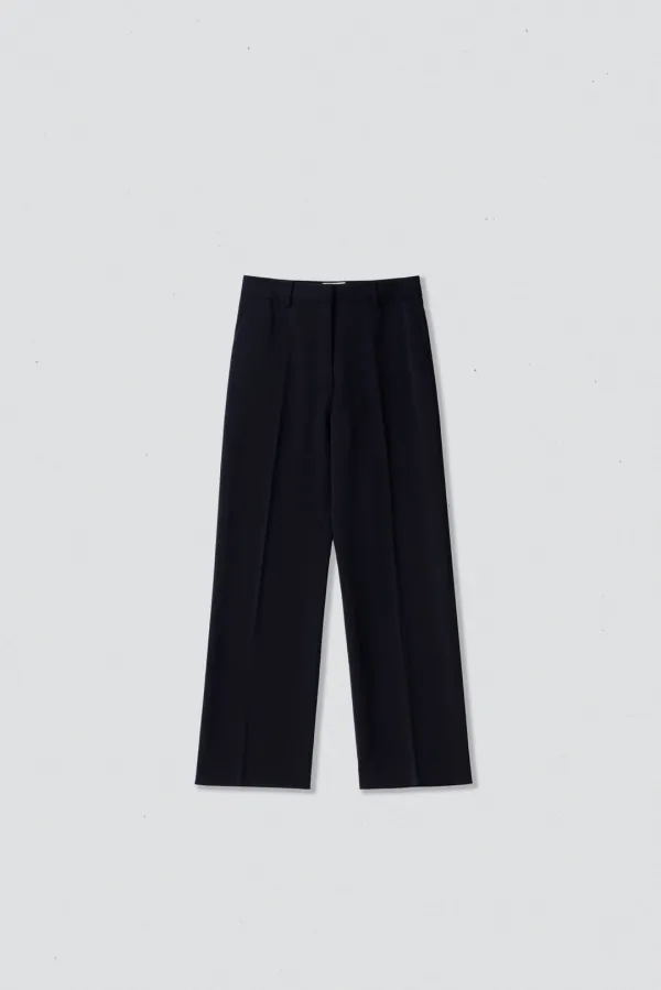 40937_Black straight-leg trousers