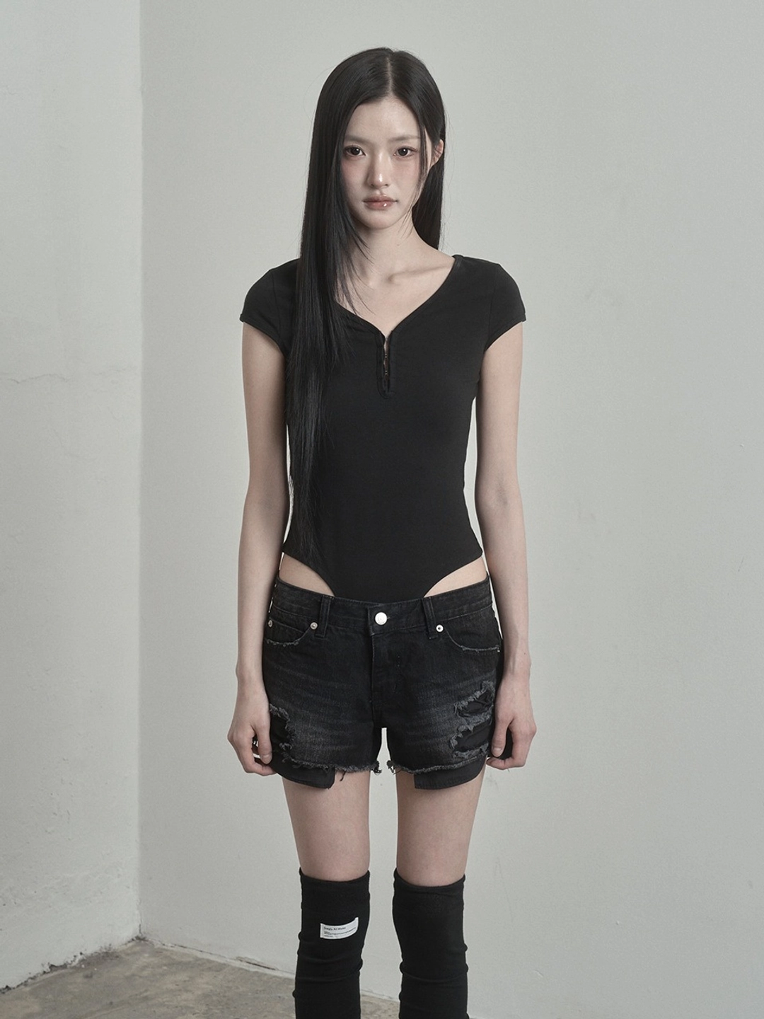 이네기 Softy Hook Bodysuit (black) 상품 이미지 2