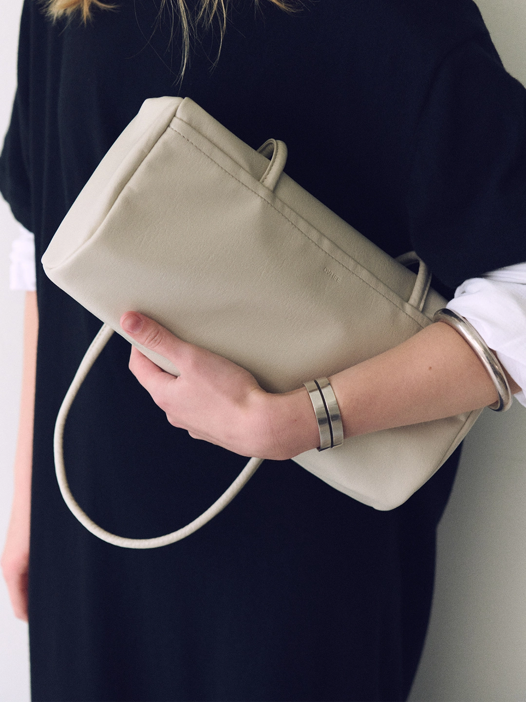 오브히 알로 볼링 숄더백 Arlo Bowling Shoulder Bag_Ivory 상품 이미지 2