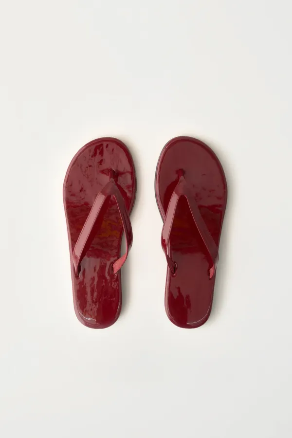 Glossy leather sandals (Burgundy)