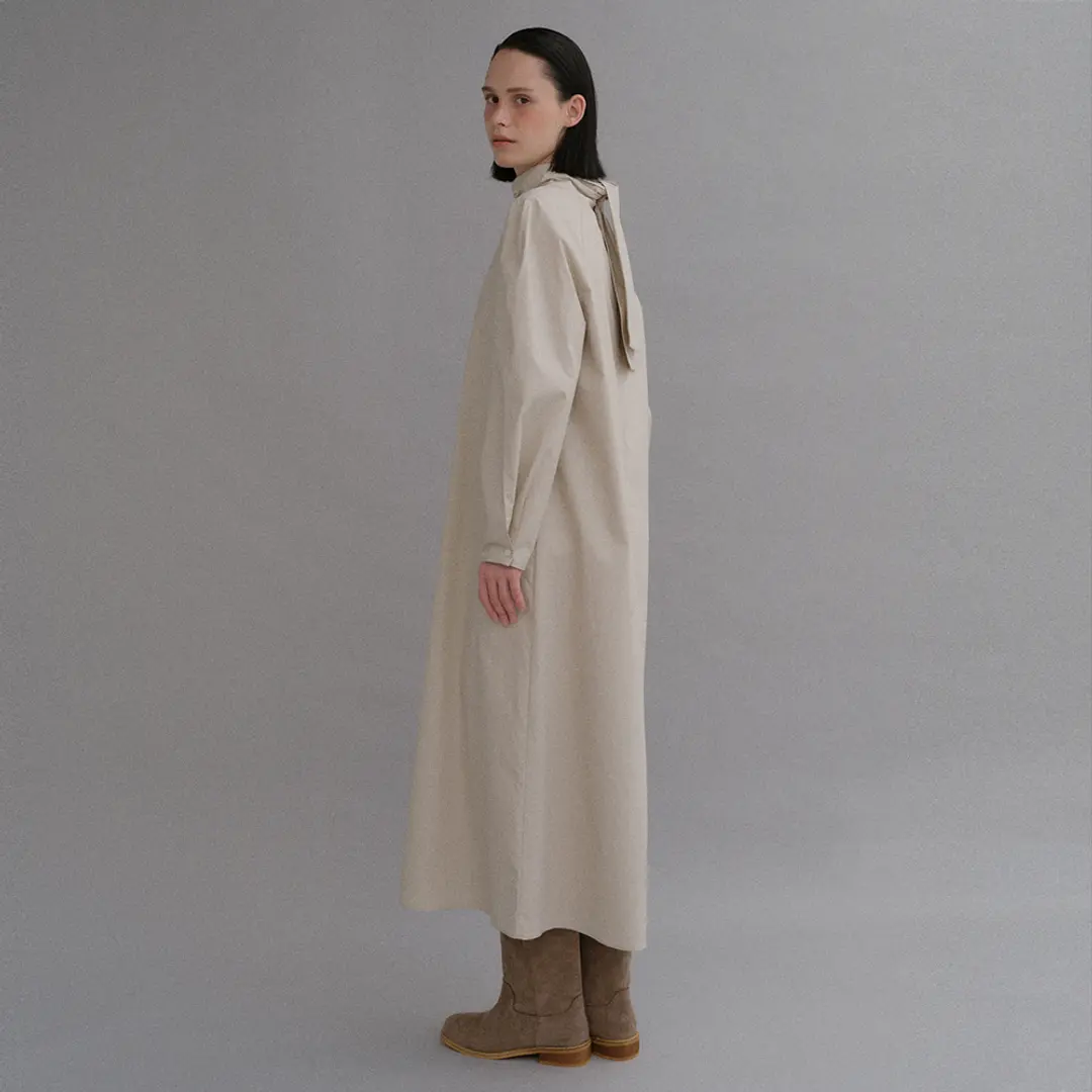 베이오드 High-neck shirring tie dress_beige 상품 이미지 1