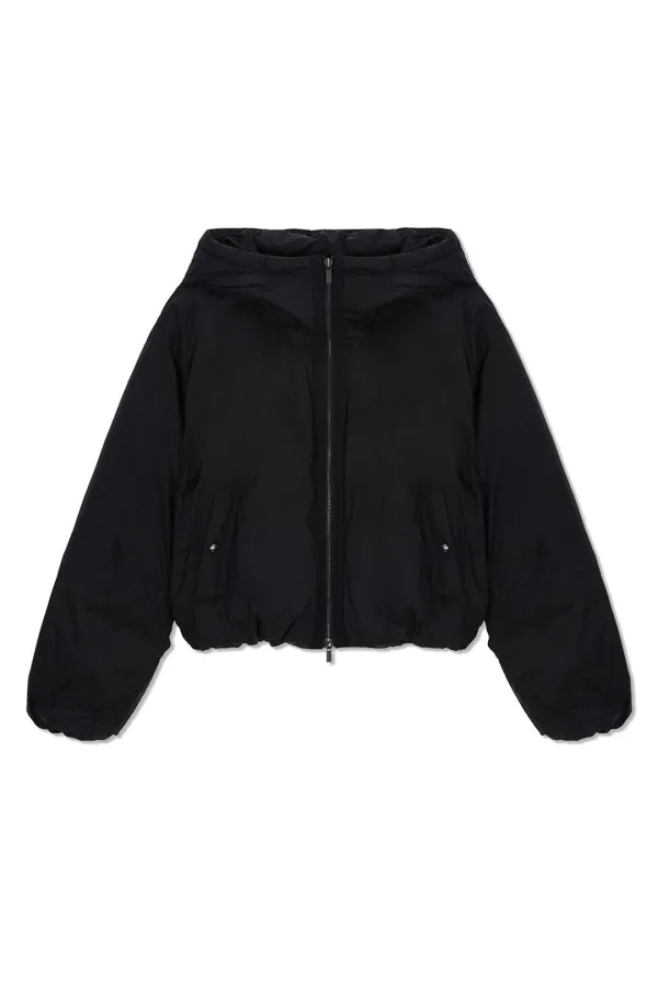 BACK LOGO HOODY SHORT DOWN JUMPER IN BLACK
